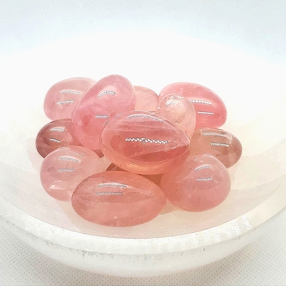 Starlight Rose Quartz Tumble Crystal w/ Rainbows & Flashes - Picture 8 of 16